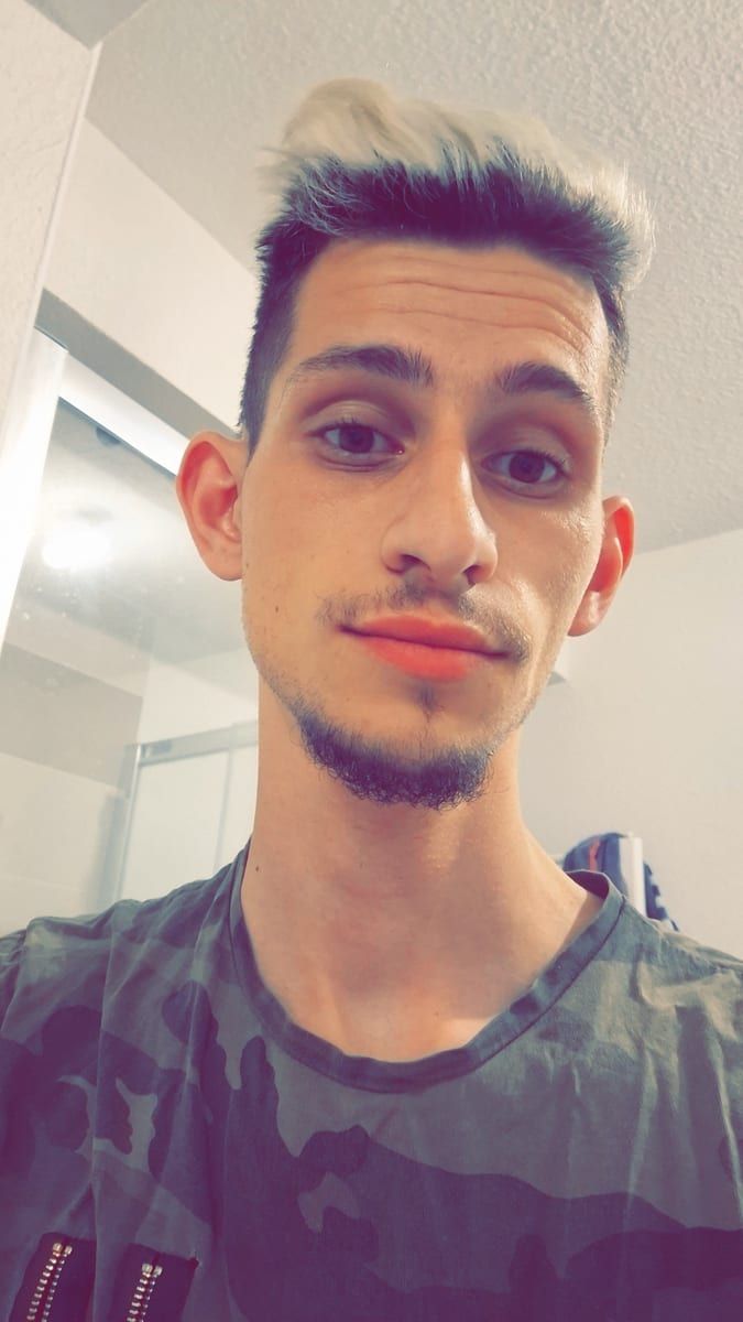 Profil de Aston